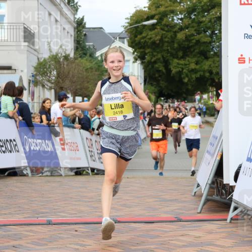 31.08.2025 - 21. Blankeneser Heldenlauf Strokosch-Dieckow http://msf.ph/oto/8678228 31.08.2025 10:32:13 Ziel 2418 meine-sportfotos.de