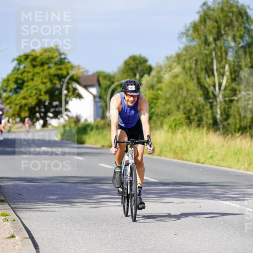 31.08.2025 - Elbe Triathlon Hamburg Michael Burmester http://msf.ph/oto/8678261 31.08.2025 10:33:34 Radfahren 820, 838, 859, 869, 1211, 1235 meine-sportfotos.de