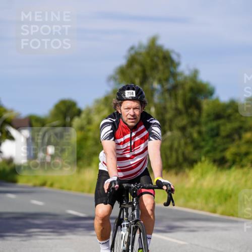 31.08.2025 - Elbe Triathlon Hamburg Michael Burmester http://msf.ph/oto/8678299 31.08.2025 10:33:46 Radfahren 758, 825, 1223 meine-sportfotos.de