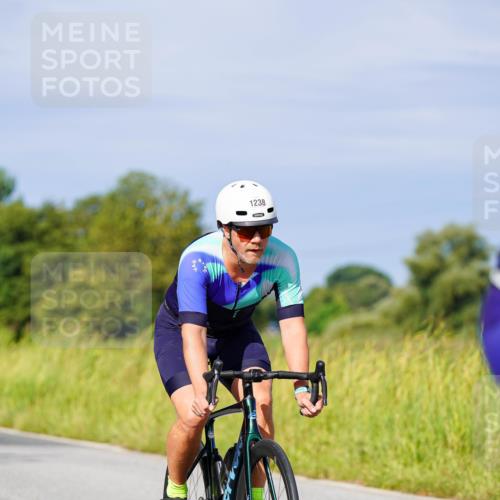 31.08.2025 - Elbe Triathlon Hamburg Michael Burmester http://msf.ph/oto/8678311 31.08.2025 10:33:56 Radfahren 1025, 1238 meine-sportfotos.de
