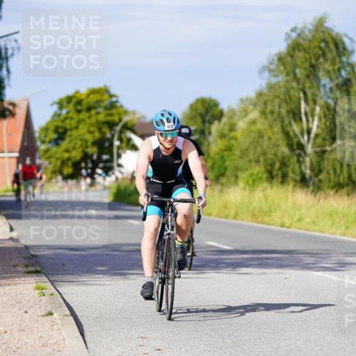 31.08.2025 - Elbe Triathlon Hamburg Michael Burmester http://msf.ph/oto/8678334 31.08.2025 10:34:19 Radfahren 928, 1033, 1167, 1176 meine-sportfotos.de