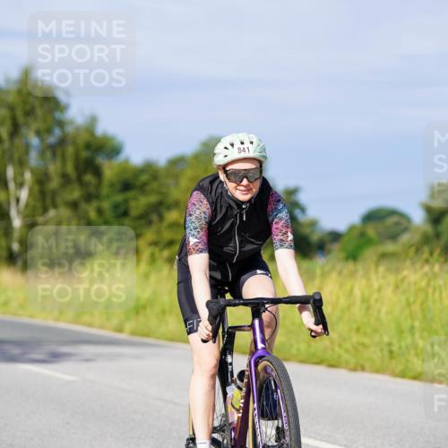 31.08.2025 - Elbe Triathlon Hamburg Michael Burmester http://msf.ph/oto/8678381 31.08.2025 10:34:51 Radfahren 841, 1220, 1231, 1244 meine-sportfotos.de