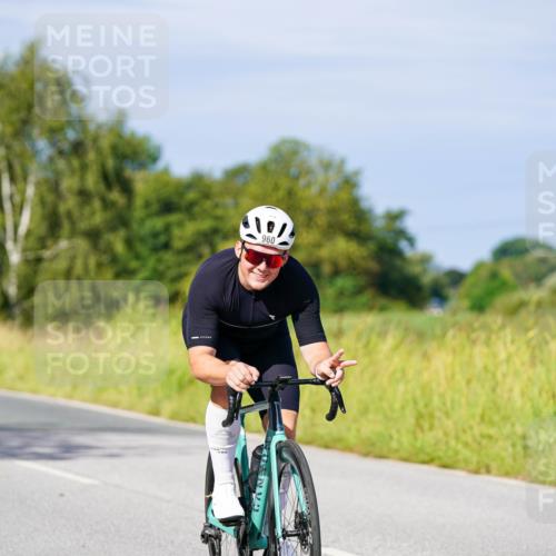 31.08.2025 - Elbe Triathlon Hamburg Michael Burmester http://msf.ph/oto/8678461 31.08.2025 10:35:19 Radfahren 856, 960 meine-sportfotos.de