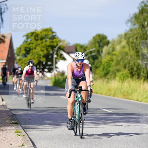 31.08.2025 - Elbe Triathlon Hamburg Michael Burmester http://msf.ph/oto/8678515 31.08.2025 10:35:37 Radfahren 777, 803, 903, 986, 1023, 1081, 1100, 1101, 1156 meine-sportfotos.de