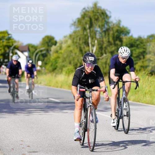 31.08.2025 - Elbe Triathlon Hamburg Michael Burmester http://msf.ph/oto/8678544 31.08.2025 10:35:41 Radfahren 777, 803, 903, 986, 1023, 1036, 1101, 1156, 1228 meine-sportfotos.de
