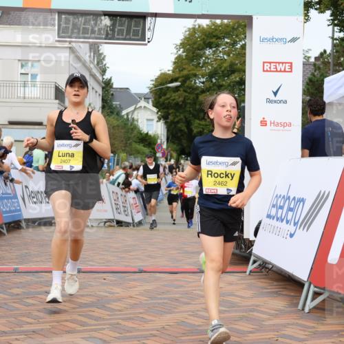 31.08.2025 - 21. Blankeneser Heldenlauf Strokosch-Dieckow http://msf.ph/oto/8678549 31.08.2025 10:31:52 Ziel 2077, 2407, 2280, 2462, 2278, 2228 meine-sportfotos.de