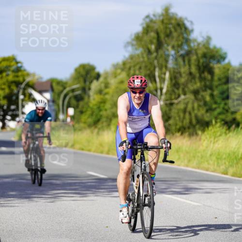 31.08.2025 - Elbe Triathlon Hamburg Michael Burmester http://msf.ph/oto/8678665 31.08.2025 10:36:01 Radfahren 760, 828, 911, 915, 923, 1125, 1199, 1217, 1229, 1242 meine-sportfotos.de