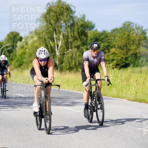 31.08.2025 - Elbe Triathlon Hamburg Michael Burmester http://msf.ph/oto/8678708 31.08.2025 10:36:08 Radfahren 781, 807, 828, 915, 1000, 1001, 1217, 1242, 1245 meine-sportfotos.de