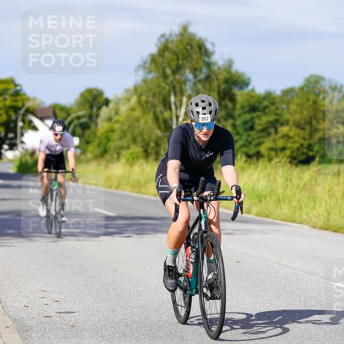 31.08.2025 - Elbe Triathlon Hamburg Michael Burmester http://msf.ph/oto/8678739 31.08.2025 10:36:13 Radfahren 781, 807, 1000, 1001, 1009, 1114, 1245 meine-sportfotos.de