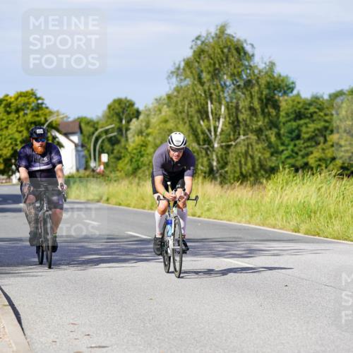 31.08.2025 - Elbe Triathlon Hamburg Michael Burmester http://msf.ph/oto/8678765 31.08.2025 10:36:17 Radfahren 1000, 1001, 1009, 1114 meine-sportfotos.de