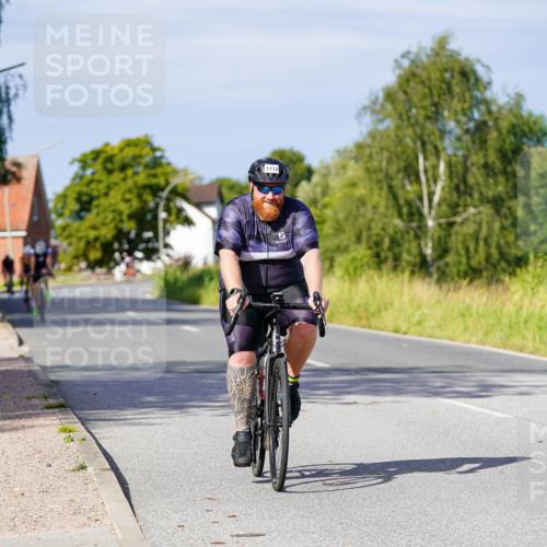 31.08.2025 - Elbe Triathlon Hamburg Michael Burmester http://msf.ph/oto/8678769 31.08.2025 10:36:18 Radfahren 681, 1001, 1009, 1114 meine-sportfotos.de