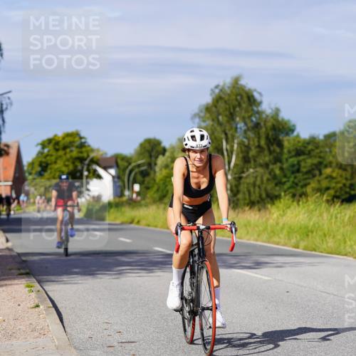 31.08.2025 - Elbe Triathlon Hamburg Michael Burmester http://msf.ph/oto/8678803 31.08.2025 10:36:27 Radfahren 681, 877, 1007, 1012 meine-sportfotos.de
