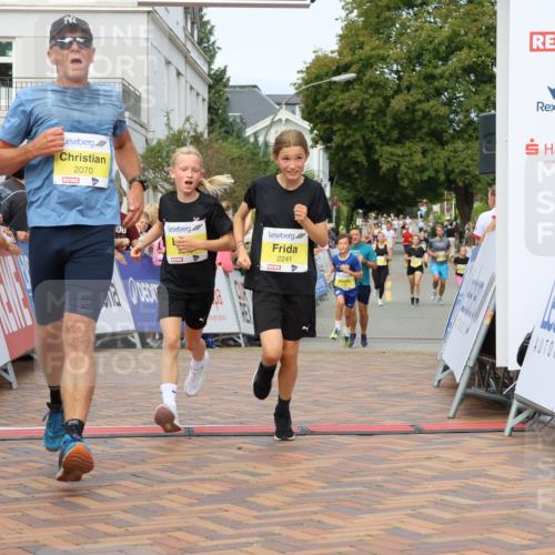 31.08.2025 - 21. Blankeneser Heldenlauf Strokosch-Dieckow http://msf.ph/oto/8678885 31.08.2025 10:25:55 Ziel 2342, 2472, 2070, 2241, 2243 meine-sportfotos.de
