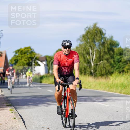 31.08.2025 - Elbe Triathlon Hamburg Michael Burmester http://msf.ph/oto/8678895 31.08.2025 10:36:45 Radfahren 920, 963, 983, 998, 1067, 1113, 1124, 1135, 1137 meine-sportfotos.de