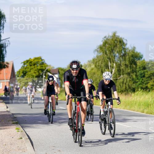 31.08.2025 - Elbe Triathlon Hamburg Michael Burmester http://msf.ph/oto/8678979 31.08.2025 10:37:02 Radfahren 796, 810, 814, 816, 892, 939, 1030, 1085, 1194, 1207 meine-sportfotos.de