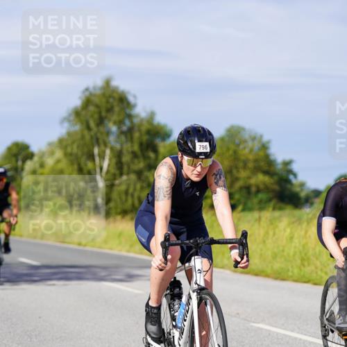 31.08.2025 - Elbe Triathlon Hamburg Michael Burmester http://msf.ph/oto/8678990 31.08.2025 10:37:03 Radfahren 796, 810, 814, 816, 939, 1030, 1085, 1194, 1207, 1304 meine-sportfotos.de