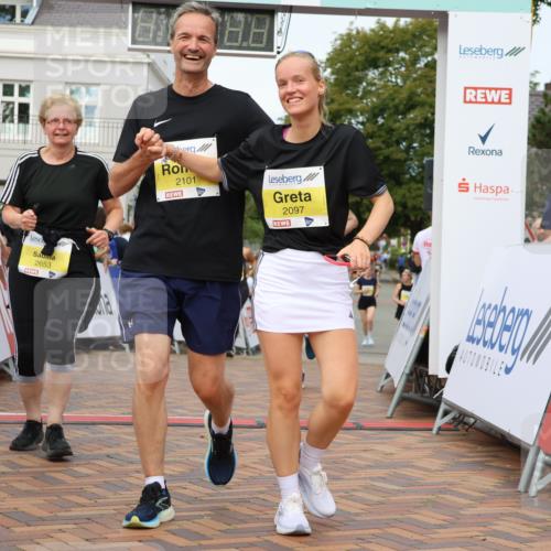 31.08.2025 - 21. Blankeneser Heldenlauf Strokosch-Dieckow http://msf.ph/oto/8679069 31.08.2025 10:31:29 Ziel 2664, 2740, 2406, 2776, 2097, 2649, 2101, 2647, 2653, 2274 meine-sportfotos.de