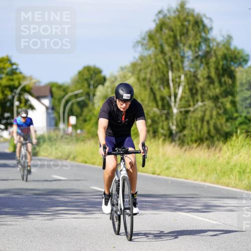31.08.2025 - Elbe Triathlon Hamburg Michael Burmester http://msf.ph/oto/8679187 31.08.2025 10:37:58 Radfahren 950, 1051, 1070, 1088, 1166, 1315 meine-sportfotos.de