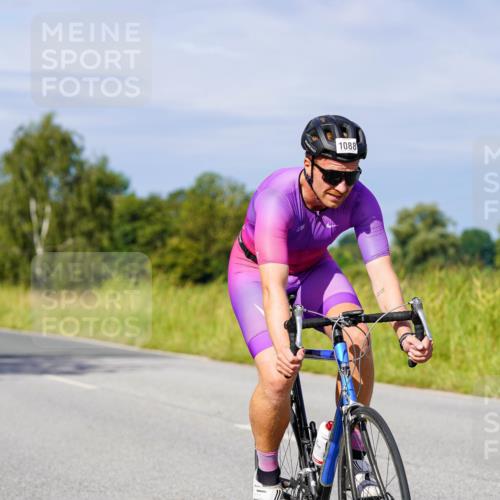 31.08.2025 - Elbe Triathlon Hamburg Michael Burmester http://msf.ph/oto/8679246 31.08.2025 10:38:05 Radfahren 879, 981, 1051, 1083, 1088, 1315 meine-sportfotos.de
