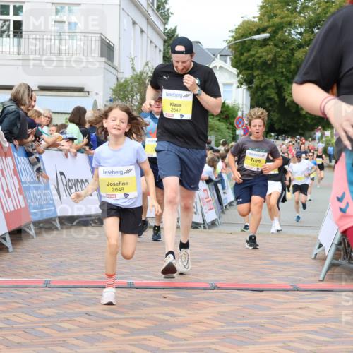 31.08.2025 - 21. Blankeneser Heldenlauf Strokosch-Dieckow http://msf.ph/oto/8679260 31.08.2025 10:31:22 Ziel 2551, 2776, 2307, 2097, 2649, 2647, 2399, 2103, 2274 meine-sportfotos.de