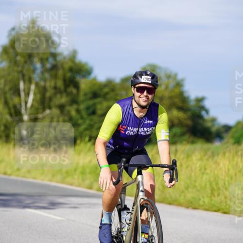 31.08.2025 - Elbe Triathlon Hamburg Michael Burmester http://msf.ph/oto/8679272 31.08.2025 10:38:13 Radfahren 824, 832, 879, 1016, 1047, 1048, 1083, 1152 meine-sportfotos.de