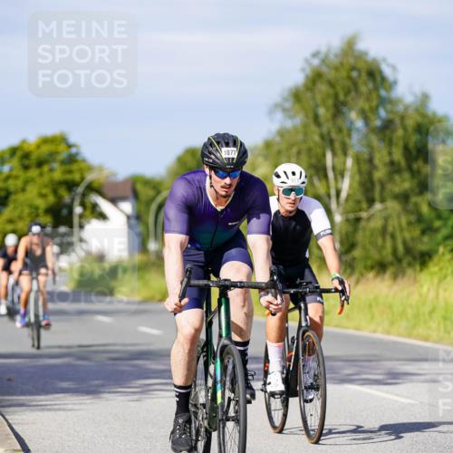 31.08.2025 - Elbe Triathlon Hamburg Michael Burmester http://msf.ph/oto/8679393 31.08.2025 10:38:32 Radfahren 783, 790, 795, 899, 971, 1077, 1109, 1274 meine-sportfotos.de