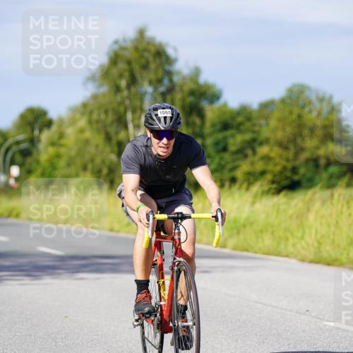 31.08.2025 - Elbe Triathlon Hamburg Michael Burmester http://msf.ph/oto/8679624 31.08.2025 10:39:25 Radfahren 945, 1031, 1065, 1092, 1258, 1265, 1278 meine-sportfotos.de
