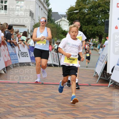 31.08.2025 - 21. Blankeneser Heldenlauf Strokosch-Dieckow http://msf.ph/oto/8679673 31.08.2025 10:25:10 Ziel 2641, 2357, 2183, 2717, 2285, 2286, 2331, 2053, 2359, 2661 meine-sportfotos.de