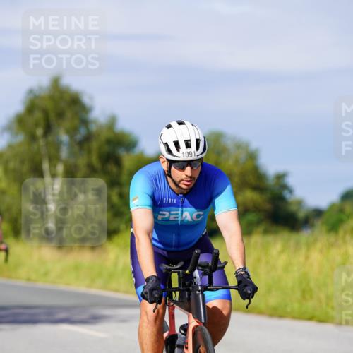 31.08.2025 - Elbe Triathlon Hamburg Michael Burmester http://msf.ph/oto/8679696 31.08.2025 10:39:40 Radfahren 762, 812, 937, 961, 1075, 1091, 1149 meine-sportfotos.de