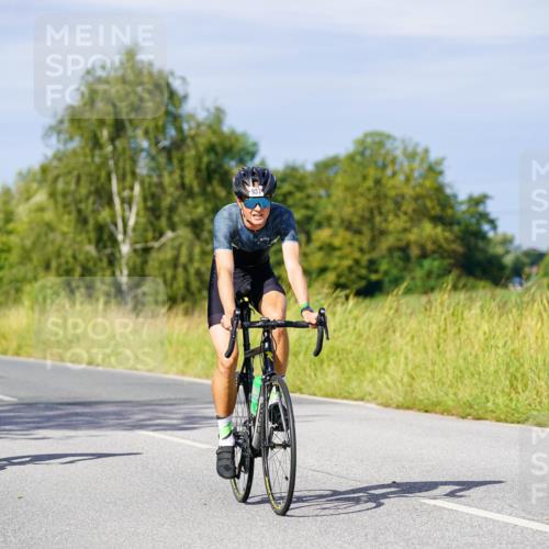 31.08.2025 - Elbe Triathlon Hamburg Michael Burmester http://msf.ph/oto/8679700 31.08.2025 10:39:41 Radfahren 762, 812, 937, 961, 964, 1075, 1091, 1149 meine-sportfotos.de