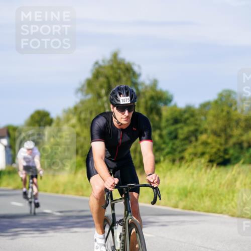 31.08.2025 - Elbe Triathlon Hamburg Michael Burmester http://msf.ph/oto/8679707 31.08.2025 10:39:41 Radfahren 762, 812, 937, 961, 964, 1075, 1091, 1149 meine-sportfotos.de