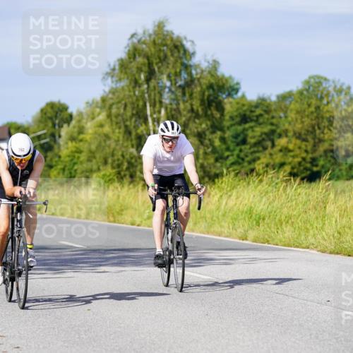 31.08.2025 - Elbe Triathlon Hamburg Michael Burmester http://msf.ph/oto/8679716 31.08.2025 10:39:43 Radfahren 762, 937, 961, 964, 1075, 1080, 1091, 1149 meine-sportfotos.de