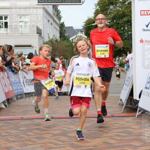31.08.2025 - 21. Blankeneser Heldenlauf Strokosch-Dieckow http://msf.ph/oto/8679772 31.08.2025 10:25:07 Ziel 2357, 2183, 2717, 2285, 2286, 2331, 2359, 2661 meine-sportfotos.de