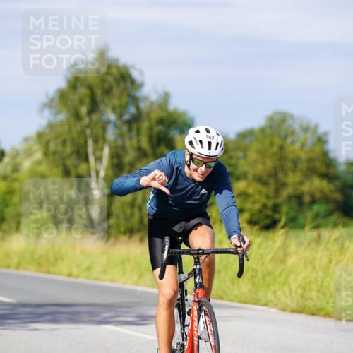 31.08.2025 - Elbe Triathlon Hamburg Michael Burmester http://msf.ph/oto/8679785 31.08.2025 10:39:59 Radfahren 962, 1158, 1286 meine-sportfotos.de