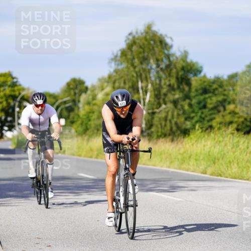 31.08.2025 - Elbe Triathlon Hamburg Michael Burmester http://msf.ph/oto/8679827 31.08.2025 10:40:06 Radfahren 997, 1095, 1286 meine-sportfotos.de