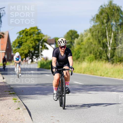 31.08.2025 - Elbe Triathlon Hamburg Michael Burmester http://msf.ph/oto/8679864 31.08.2025 10:40:24 Radfahren 878, 1272 meine-sportfotos.de