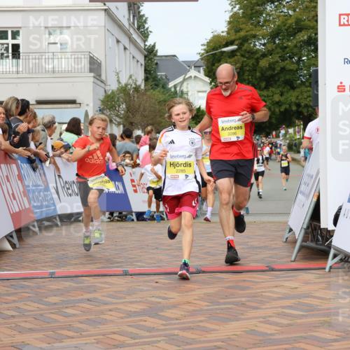 31.08.2025 - 21. Blankeneser Heldenlauf Strokosch-Dieckow http://msf.ph/oto/8679883 31.08.2025 10:25:07 Ziel 2357, 2183, 2717, 2285, 2286, 2331, 2359, 2661 meine-sportfotos.de