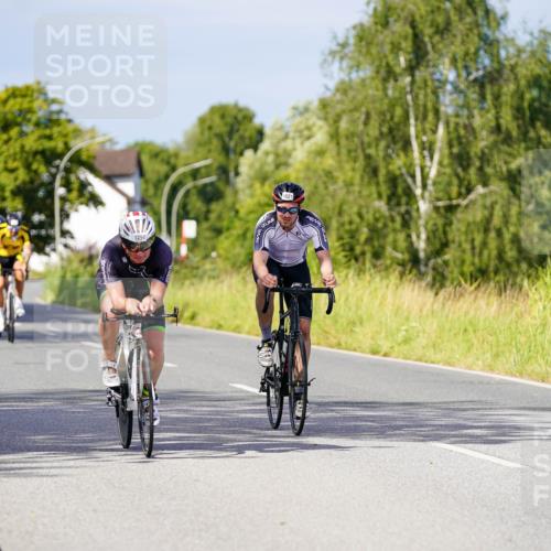 31.08.2025 - Elbe Triathlon Hamburg Michael Burmester http://msf.ph/oto/8679896 31.08.2025 10:40:39 Radfahren 818, 1021, 1039, 1043, 1298 meine-sportfotos.de