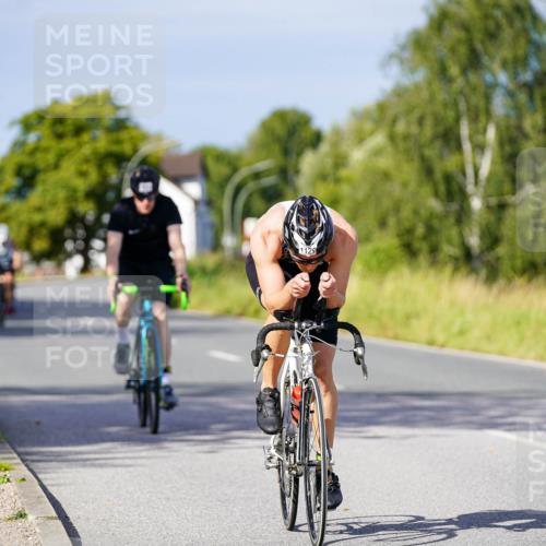 31.08.2025 - Elbe Triathlon Hamburg Michael Burmester http://msf.ph/oto/8679943 31.08.2025 10:40:52 Radfahren 792, 933, 975, 1060, 1129 meine-sportfotos.de