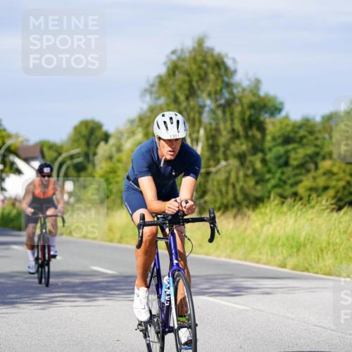 31.08.2025 - Elbe Triathlon Hamburg Michael Burmester http://msf.ph/oto/8680013 31.08.2025 10:41:20 Radfahren 914, 970, 1029, 1054, 1273, 1301 meine-sportfotos.de