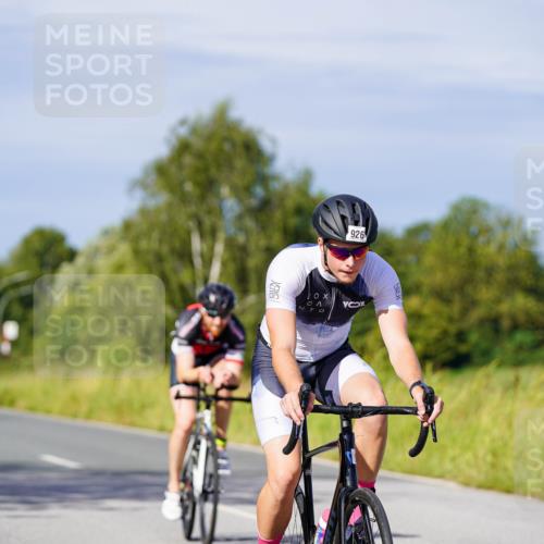 31.08.2025 - Elbe Triathlon Hamburg Michael Burmester http://msf.ph/oto/8680053 31.08.2025 10:41:30 Radfahren 926, 955, 1035, 1062, 1096, 1148 meine-sportfotos.de
