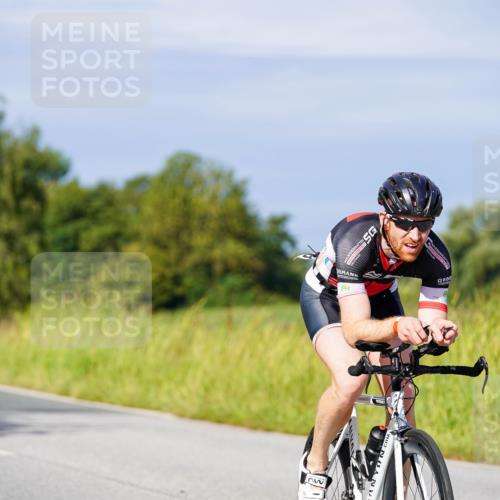 31.08.2025 - Elbe Triathlon Hamburg Michael Burmester http://msf.ph/oto/8680059 31.08.2025 10:41:31 Radfahren 926, 955, 1035, 1062, 1096, 1148 meine-sportfotos.de