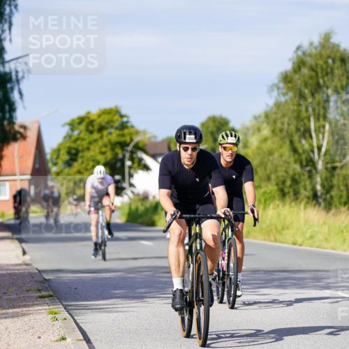 31.08.2025 - Elbe Triathlon Hamburg Michael Burmester http://msf.ph/oto/8680062 31.08.2025 10:41:32 Radfahren 926, 955, 1035, 1062, 1096, 1148 meine-sportfotos.de