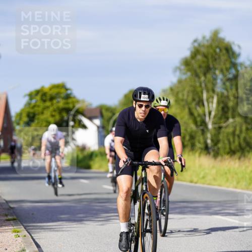 31.08.2025 - Elbe Triathlon Hamburg Michael Burmester http://msf.ph/oto/8680065 31.08.2025 10:41:33 Radfahren 926, 955, 1035, 1062, 1096, 1148, 1279 meine-sportfotos.de