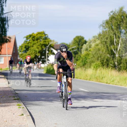 31.08.2025 - Elbe Triathlon Hamburg Michael Burmester http://msf.ph/oto/8680183 31.08.2025 10:42:15 Radfahren 993, 1082, 1250, 1297 meine-sportfotos.de
