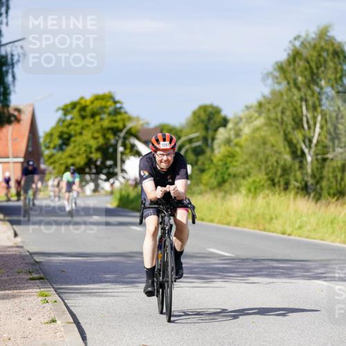 31.08.2025 - Elbe Triathlon Hamburg Michael Burmester http://msf.ph/oto/8680204 31.08.2025 10:42:17 Radfahren 992, 993, 1082, 1250, 1297 meine-sportfotos.de