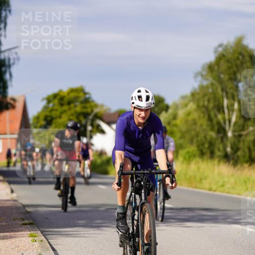 31.08.2025 - Elbe Triathlon Hamburg Michael Burmester http://msf.ph/oto/8680237 31.08.2025 10:42:29 Radfahren 954, 973, 1008, 1026, 1055, 1160, 1303, 1321, 1323 meine-sportfotos.de