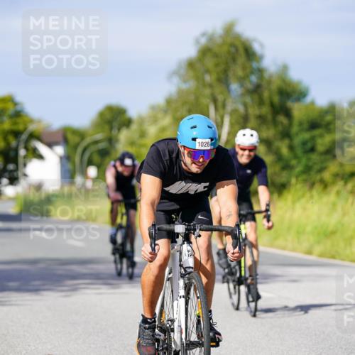 31.08.2025 - Elbe Triathlon Hamburg Michael Burmester http://msf.ph/oto/8680266 31.08.2025 10:42:35 Radfahren 863, 954, 966, 973, 1013, 1026, 1105, 1160, 1303, 1321 meine-sportfotos.de