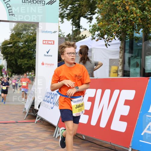 31.08.2025 - 21. Blankeneser Heldenlauf Strokosch-Dieckow http://msf.ph/oto/8680272 31.08.2025 10:30:41 Ziel 2560, 2106, 2179, 2599, 2279, 2102 meine-sportfotos.de