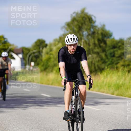 31.08.2025 - Elbe Triathlon Hamburg Michael Burmester http://msf.ph/oto/8680276 31.08.2025 10:42:38 Radfahren 863, 966, 1013, 1026, 1105, 1160, 1321 meine-sportfotos.de